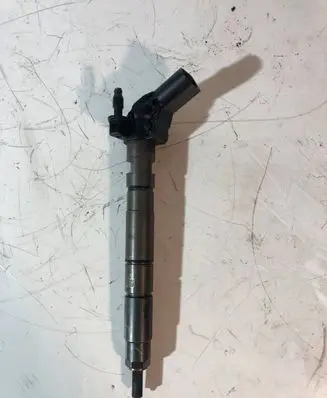 Audi A6 S6 C6 4F Fuel injector 059130277AH