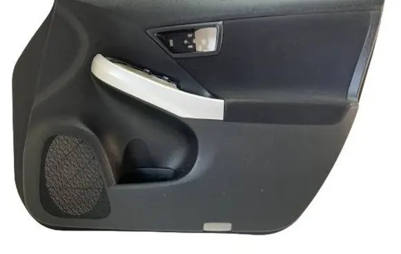 Toyota Prius (XW30) Front door card panel trim