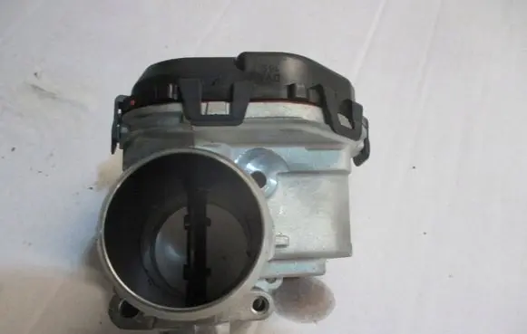 Ford Transit - Tourneo Connect Throttle body valve 9830185680