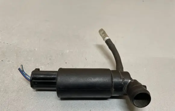 Toyota Corolla Verso E121 Headlight washer pump 