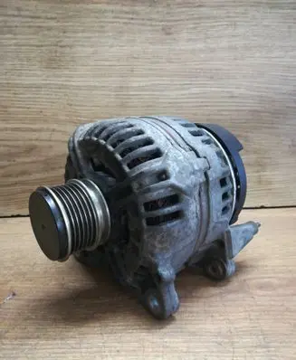 Volkswagen Golf Plus Generator/alternator 06F903023F 0124525091