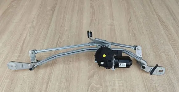 BMW 4 G22 G23 G24 G26 Front wiper linkage and motor 7427901