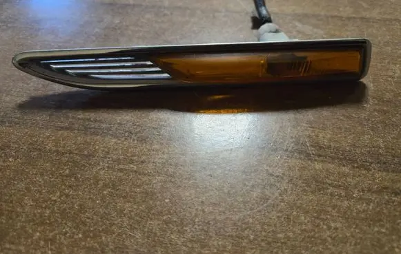 Ford Mondeo MK IV Front fender indicator light 7S7113K354BD