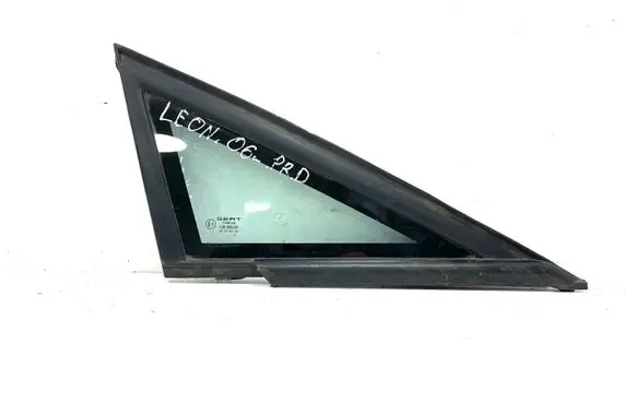Seat Leon (1P) Front triangle window/glass DOT497M31AS2 43R000469