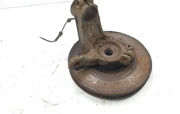 Peugeot 207 Front wheel hub spindle knuckle