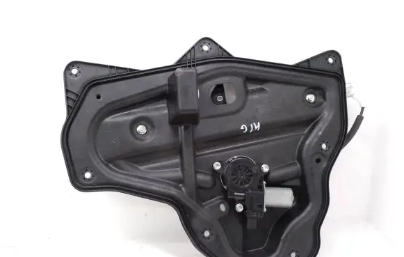 Mazda 3 III Rear door window regulator with motor BHP15958X
