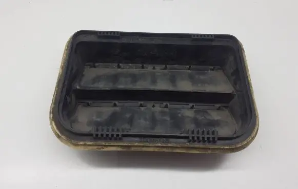 Honda Civic Quarter panel pressure vent PPT20TP0