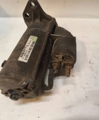 Volkswagen Caddy Starter motor 020911023R D7RS29
