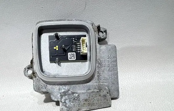BMW 4 G22 G23 G24 G26 LED ballast control module 9851050