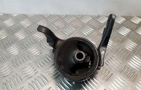 Mitsubishi ASX Engine mount bracket