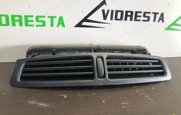 Ford Grand C-MAX Dash center air vent grill 07468001