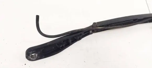 Peugeot 807 Front wiper blade arm