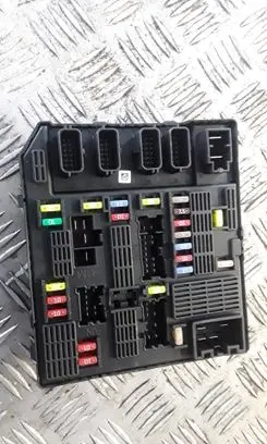 Renault Scenic III - Grand scenic III Fuse module 284B62342R
