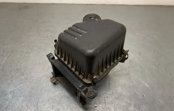 KIA Ceed Air filter box 281102H000