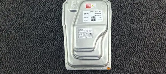 Porsche Taycan 9J1 Auxiliary heating control unit/module 9J1963507F 122R000550 10R068485