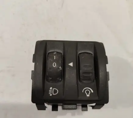 Renault Scenic II - Grand scenic II Headlight level height control switch 8200121805B