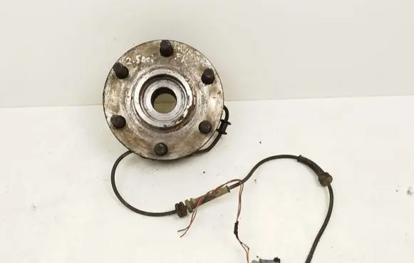 Nissan Navara D40 Front wheel ball bearing 