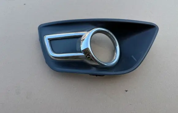 Citroen C4 I Front fog light trim/grill 9684523777