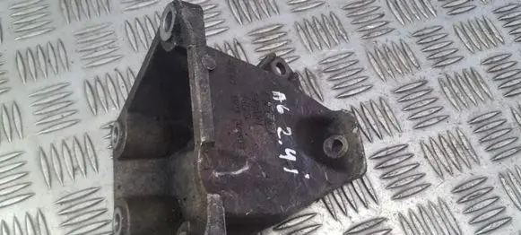 Audi A6 S6 C4 4A Engine mounting bracket 8d0199308d
