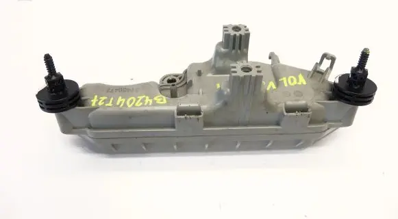 Vacuum air tank
