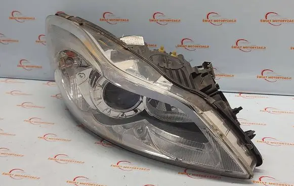 Volvo C30 Headlight/headlamp 31299821