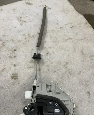 Audi Q5 SQ5 Front door lock 8X2837016B 8X2837016