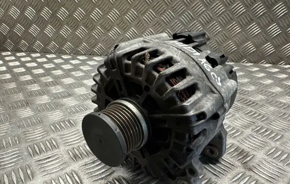 Audi A6 C7 Generator/alternator 04L903017C