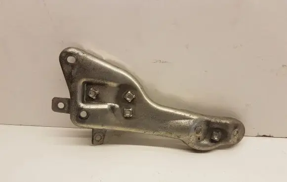 Mercedes-Benz C W205 Engine mounting bracket A6510901041