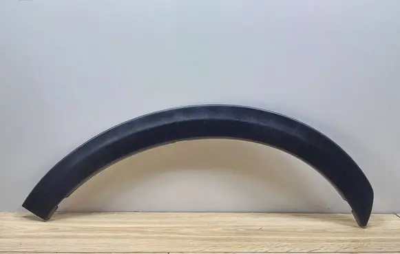 Subaru Forester SK Front arch trim E2017SG004