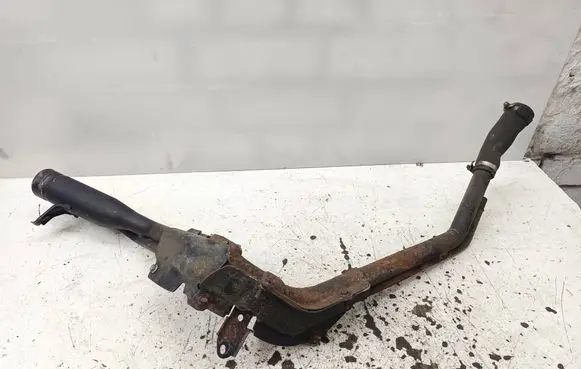 Opel Insignia A Fuel tank filler neck pipe 13294607