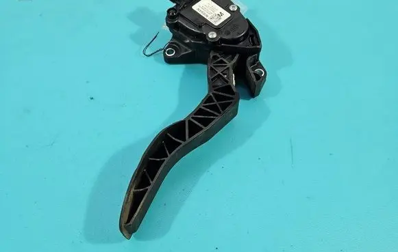 Nissan X-Trail T32 Accelerator throttle pedal 18002DF30B IMPRK1427476