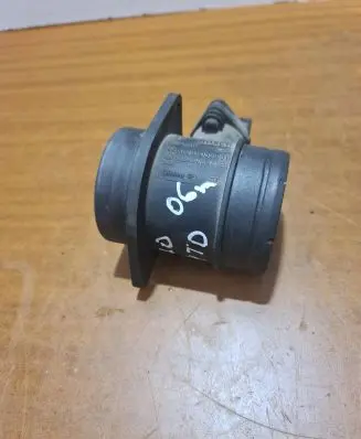 Volkswagen Polo IV 9N3 Mass air flow meter 038906461B 0281002530