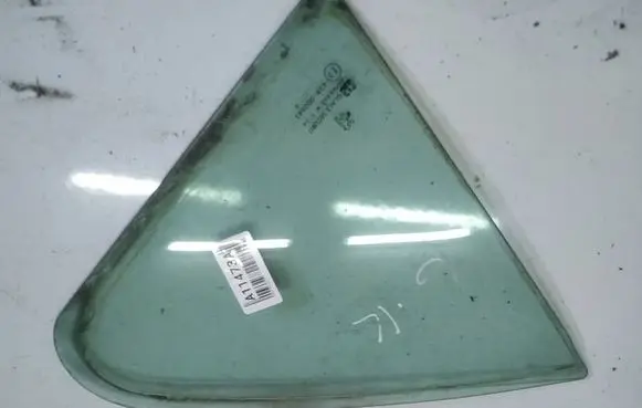 Peugeot 406 Rear vent window glass AS2
