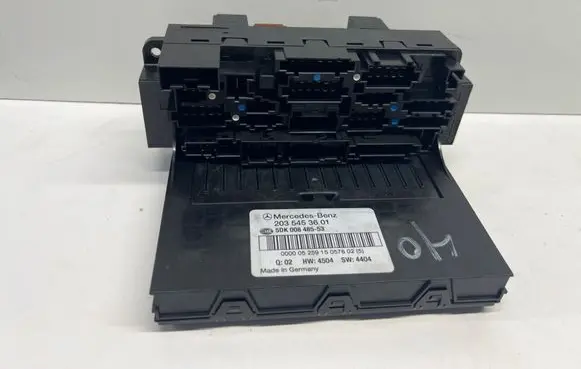 Mercedes-Benz C W203 Fuse module 2035453601 5DK00848553