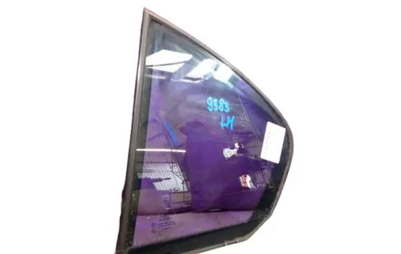 BMW X3 E83 Front door window glass four-door 