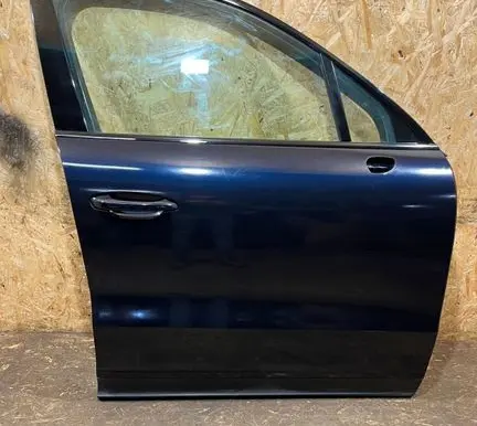 Porsche Cayenne (9Y0 9Y3) Front door