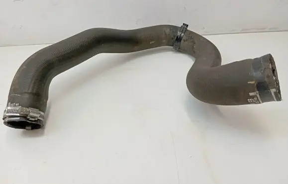 Peugeot 5008 II Intercooler hose/pipe 9820100780