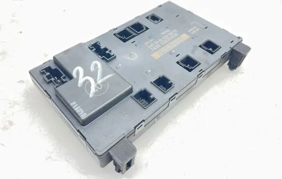 Mercedes-Benz CLK A209 C209 Door control unit/module 2098201926