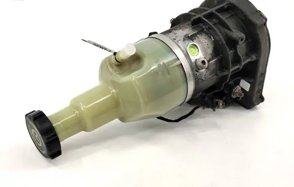 Ford Galaxy Power steering pump BG913K514AB