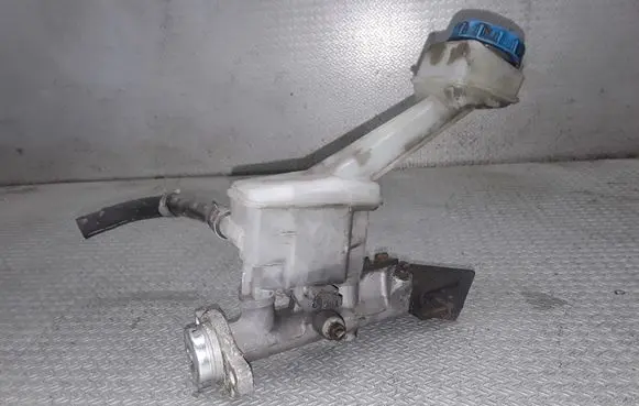 Nissan Primera Master brake cylinder