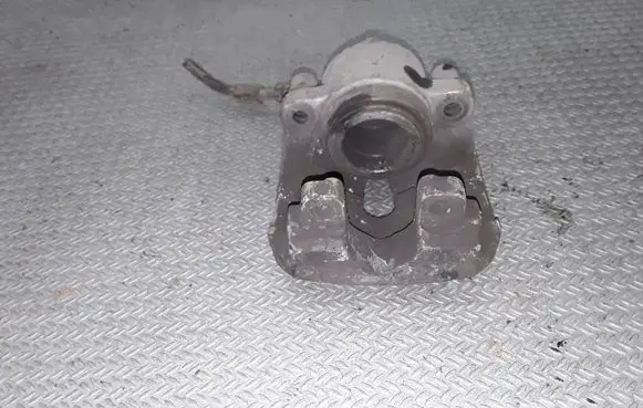 BMW 5 E39 Front brake caliper
