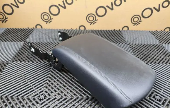 Ford Edge II Armrest GT4BR04604
