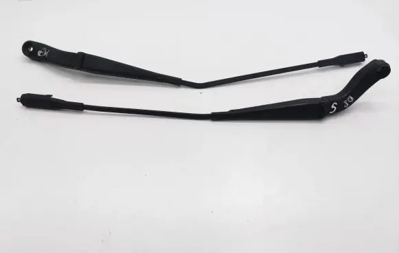 Mercedes-Benz B W245 Windshield/front glass wiper blade A1698200240