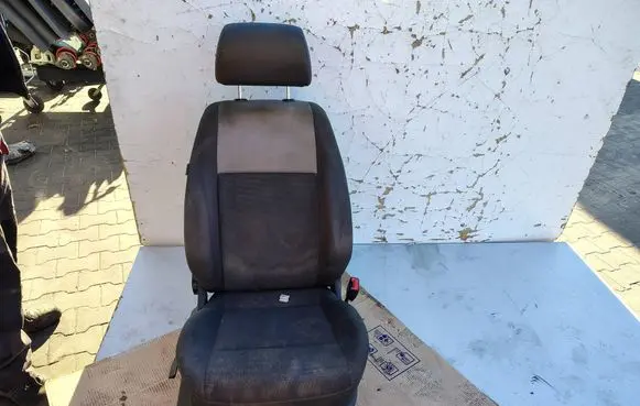 Volkswagen Caddy Front passenger seat 