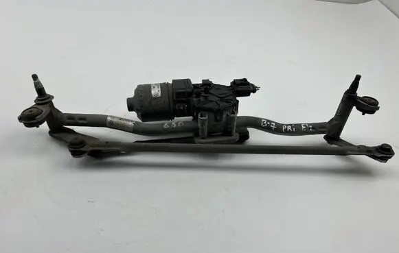 Volkswagen PASSAT B7 Front wiper linkage and motor 3397021430 561955023B 20141115
