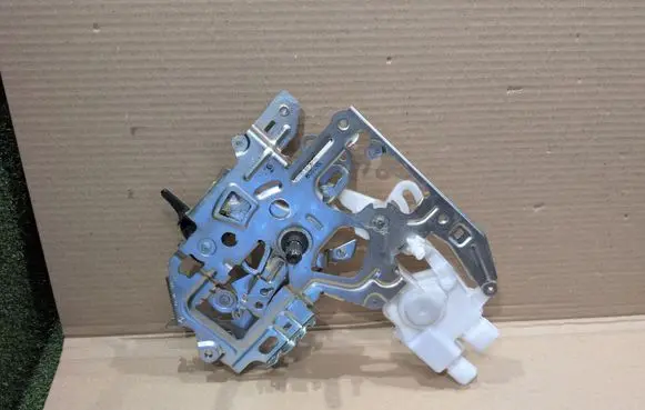 Renault Master III Sliding door lock 826703236R