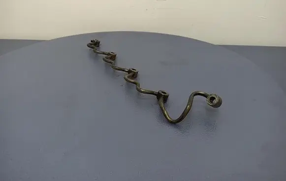 Toyota Corolla Verso E121 Fuel line pipe 