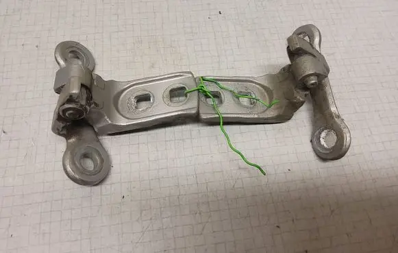 Opel Vectra C Front door hinge set 