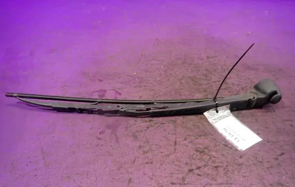 Audi A6 Allroad C5 Rear wiper blade arm 8D9955407A