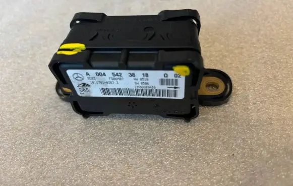 Mercedes-Benz ML W164 ESP acceleration yaw rate sensor A0045423818 10170103573 0045423818